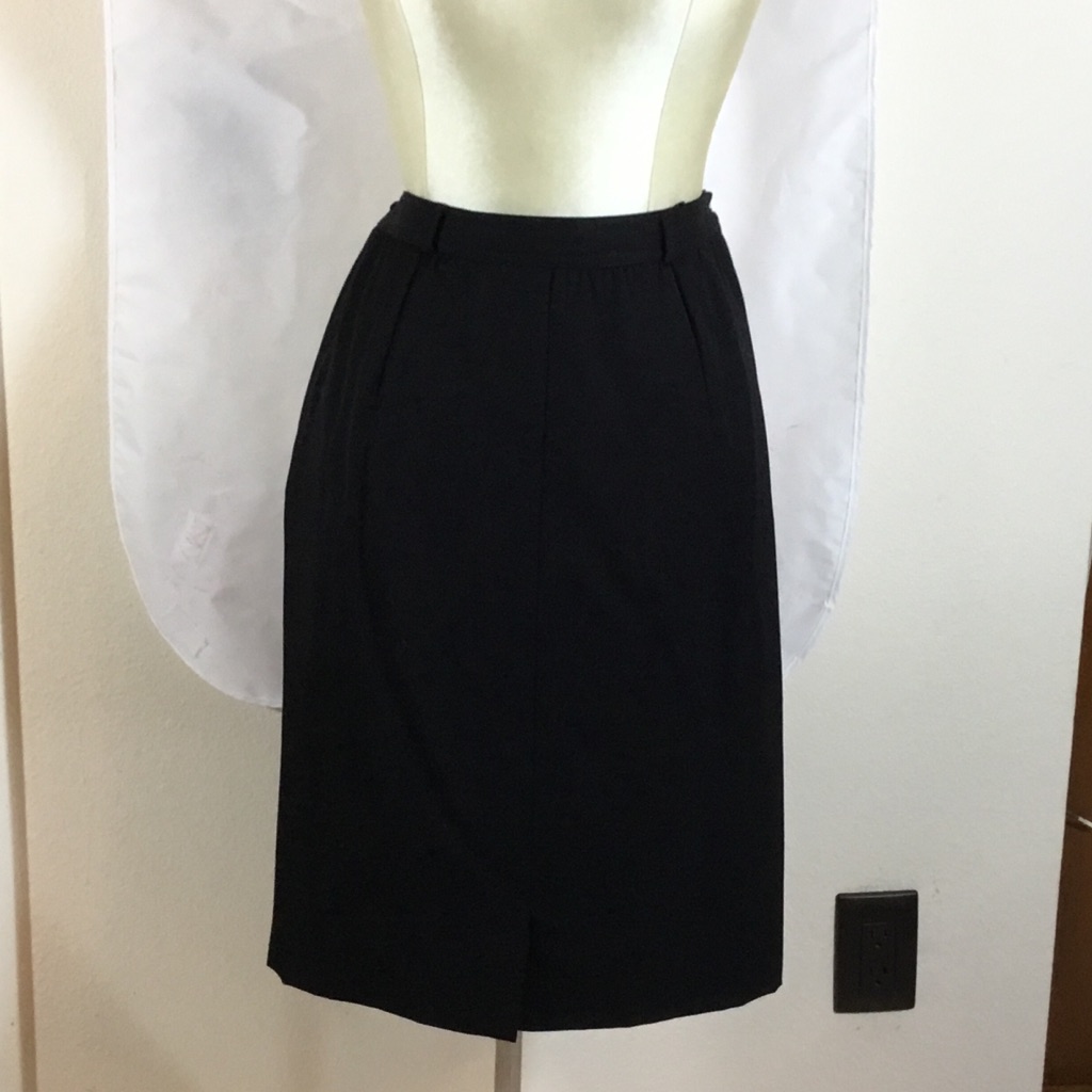 Classic Vintage Valentino Black Pencil Skirt.